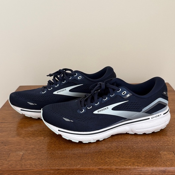 Brooks Men's Black and White Athletic Shoes - Picture 2 of 3